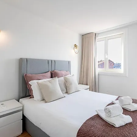 Modern Cativo By Lovelystay Appartement